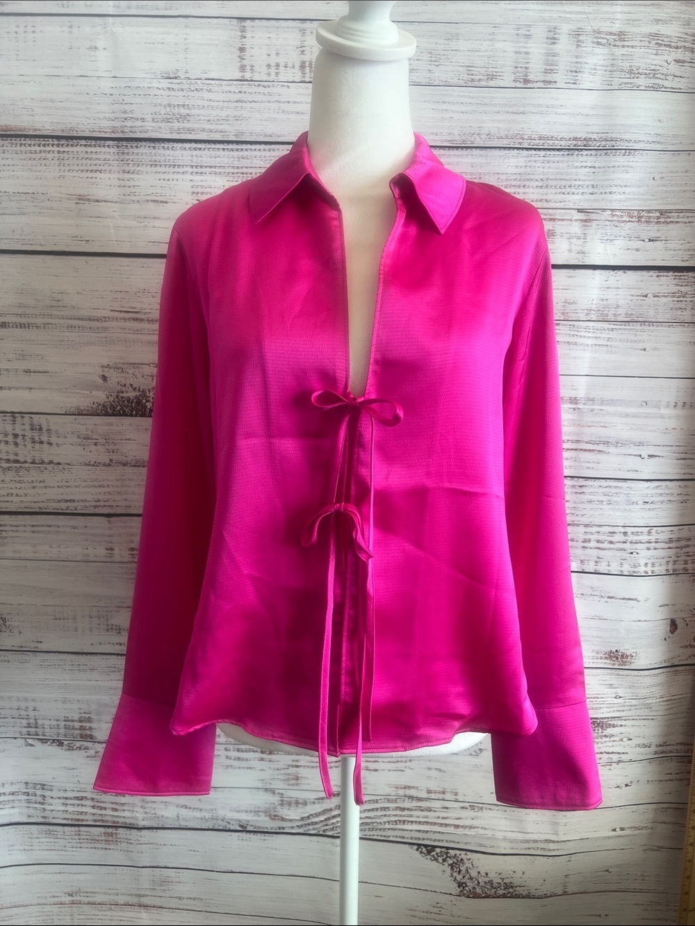 WILD FABLE HOT PINK WOMENS BLOUSE FRONT TIES LARGE CUFF SLEEVES